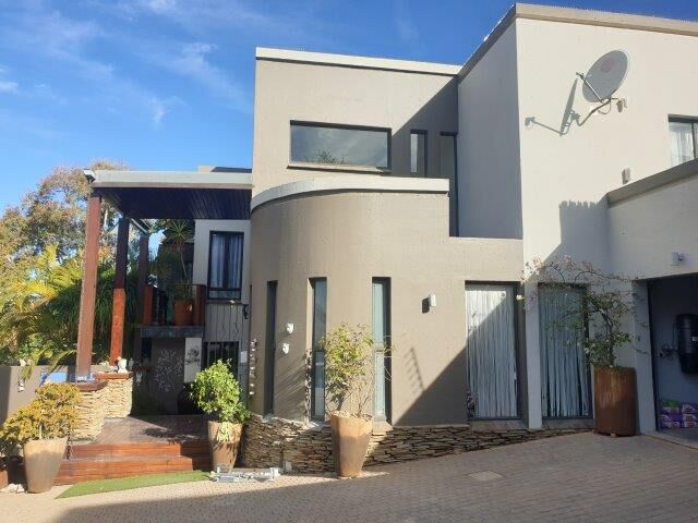 external house painting waterkloof pretoria 640x480